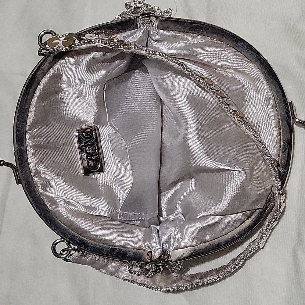 Cache Mini Metallic Sequince Purse. - image 3